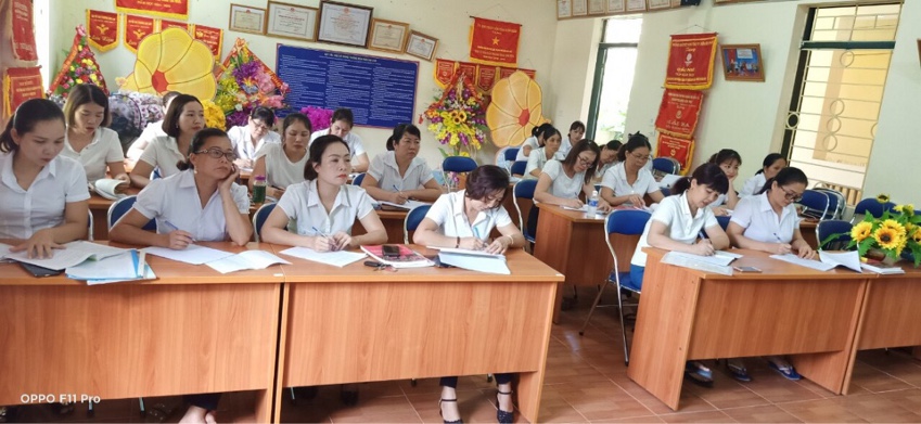 TRƯỜNG MẦM NON HIM LAM TỔ CHỨC BỒI DƯỠNG THƯỜNG XUYÊN CHO CBQL, GV TRONG NHÀ TRƯỜNG