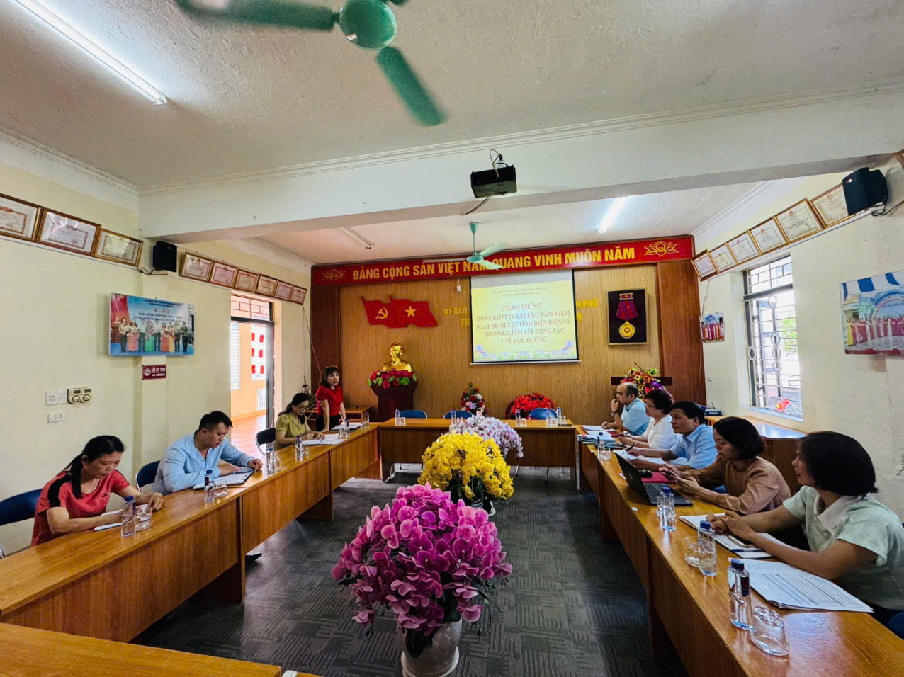 TRƯỜNG MẦM NON HIM LAM ĐÓN ĐOÀN GIÁM SÁT THƯỜNG XUYÊN HOẠT ĐỘNG Y TẾ TRƯỜNG HỌC NĂM HỌC 2025 – 2026